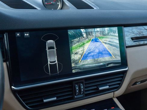 Used 2019 Porsche Cayenne image 28