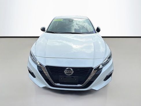 Used 2021 Nissan Altima 2.5 SR AWD/4WD image 2