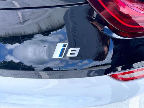 Used 2015 BMW i8 AWD/4WD image 31