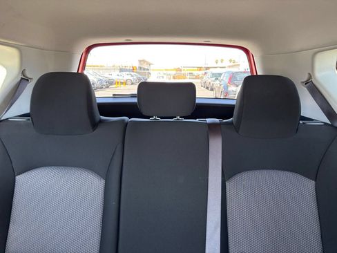 Used 2025 Kia Soul LX w/ LX Technology Package FWD image 38
