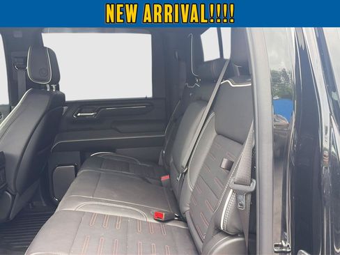 Used 2025 GMC Sierra 2500 AT4X AWD/4WD image 28