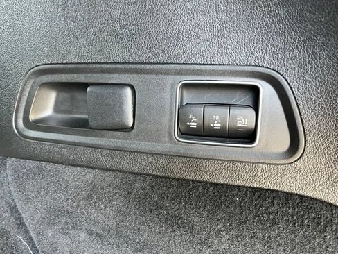 Used 2022 Mercedes-Benz GLS 450 4MATIC image 9