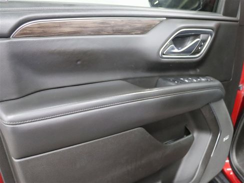 Used 2021 Chevrolet Tahoe LT AWD/4WD image 17