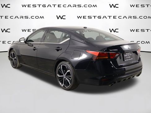 Used 2024 Nissan Altima 2.5 SR FWD image 45
