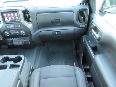 Certified 2026 Chevrolet Silverado 1500 Custom Trail Boss w/ LPO, Dark Essentials Package AWD/4WD image 19