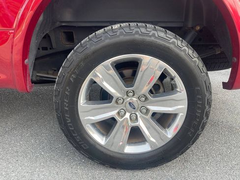 Used 2016 Ford F150 Platinum w/ Equipment Group 701A Luxury AWD/4WD image 16