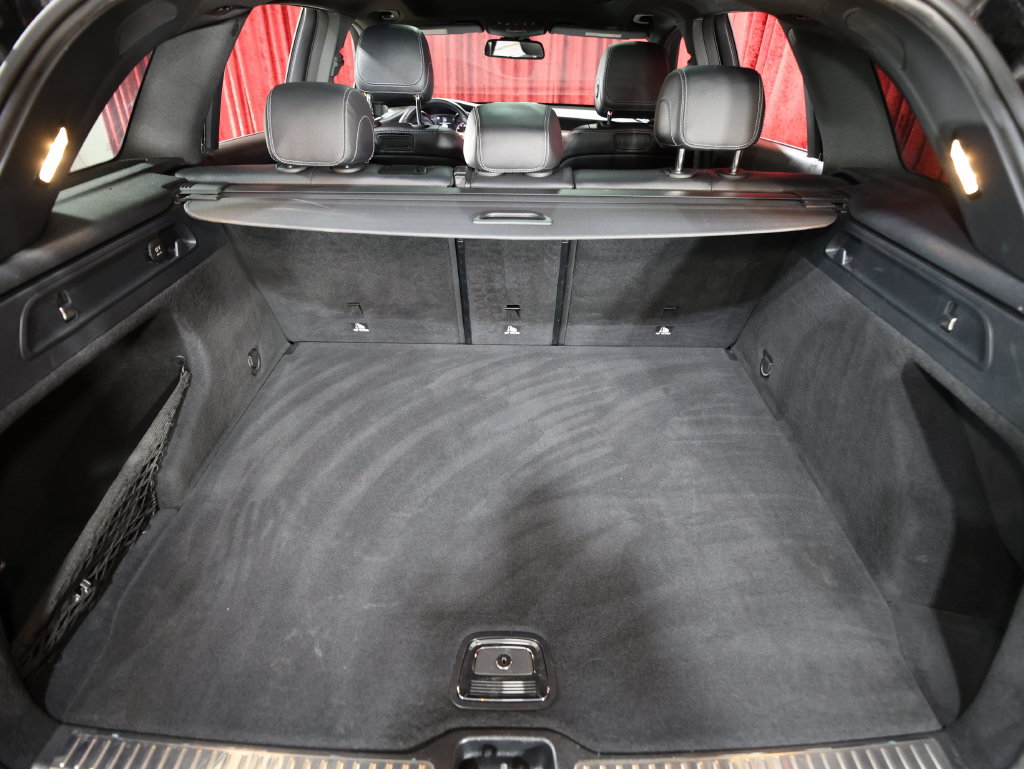 Used 2018 Mercedes-Benz GLC 300 w/ Premium Package image 30