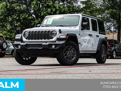 Used 2025 Jeep Wrangler Unlimited Sport AWD/4WD image 2
