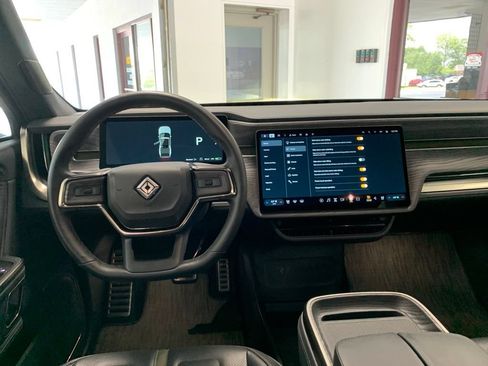 Used 2024 Rivian R1T Adventure Dual AWD/4WD image 17