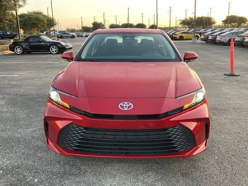 Used 2025 Toyota Camry LE FWD image 2