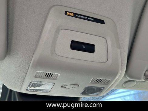 New 2026 Ford Transit 250 148 Medium Roof w/ Load Area Protection Package image 31