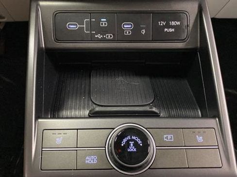 Certified 2025 Hyundai Kona SEL AWD/4WD image 12