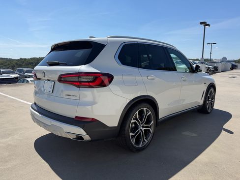 Used 2023 BMW X5 xDrive45e w/ Executive Package AWD/4WD image 9