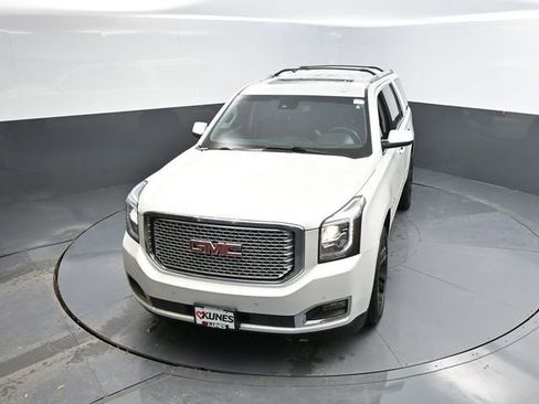Used 2017 GMC Yukon Denali w/ Open Road Package image 34