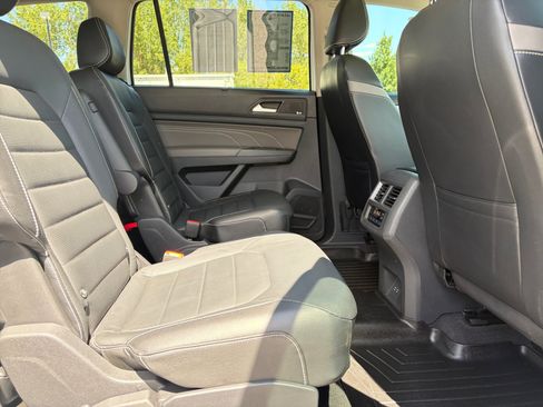 Used 2022 Volkswagen Atlas SEL Premium AWD/4WD image 18