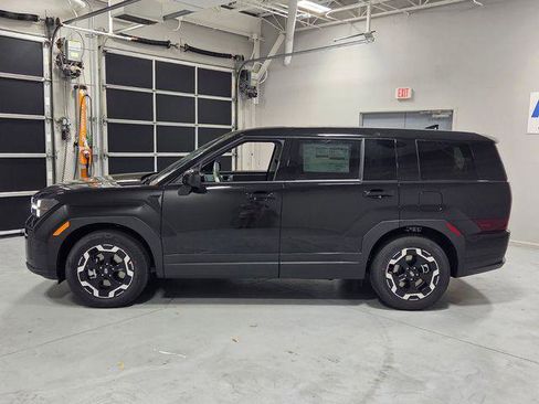 New 2026 Hyundai Santa Fe SE image 4