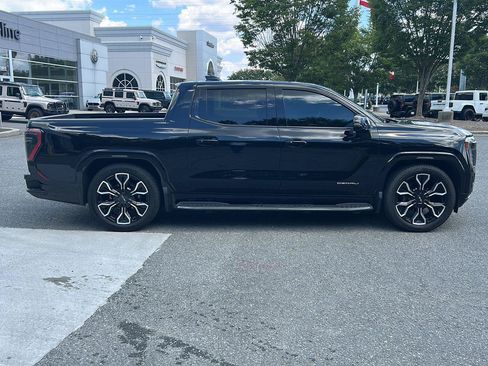 Used 2025 GMC Sierra EV Denali AWD/4WD image 7