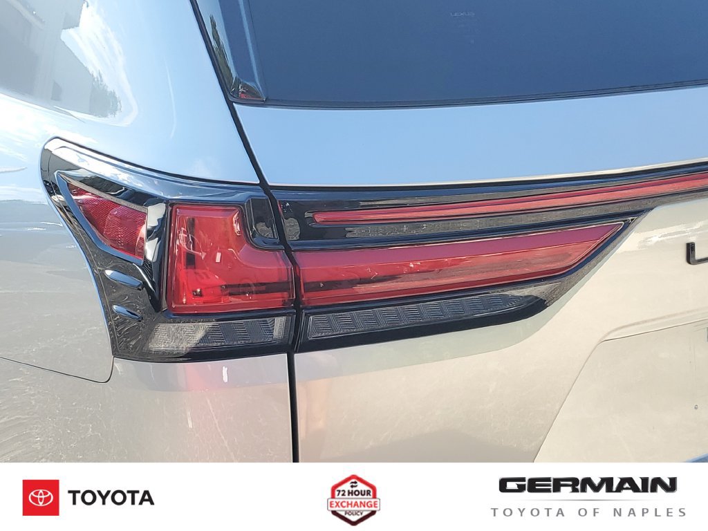 Used 2024 Lexus LX 600 F Sport AWD/4WD image 16