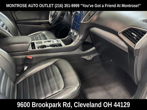 Used 2022 Ford Edge SEL AWD/4WD image 44