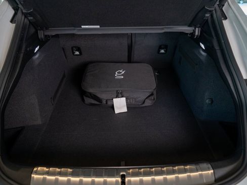 New 2025 Porsche Taycan 4S image 39