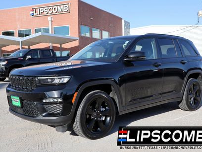 Used 2023 Jeep Grand Cherokee Limited w/ Black Appearance Package