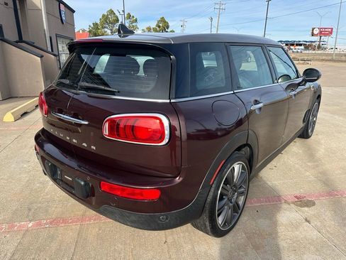 Used 2018 MINI Cooper Clubman w/ Cold Weather Package image 14