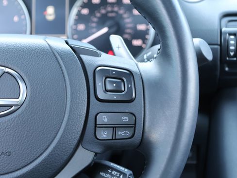 Used 2024 Lexus IS 350 F Sport RWD image 21