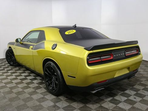 Used 2021 Dodge Challenger R/T Scat Pack w/ T/A Package image 9