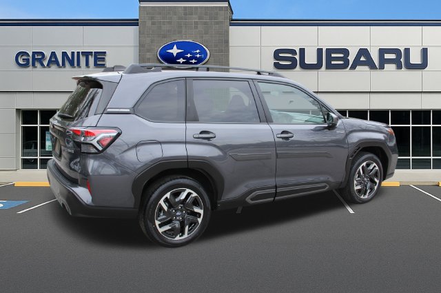 Used 2025 Subaru Forester Limited AWD/4WD image 11