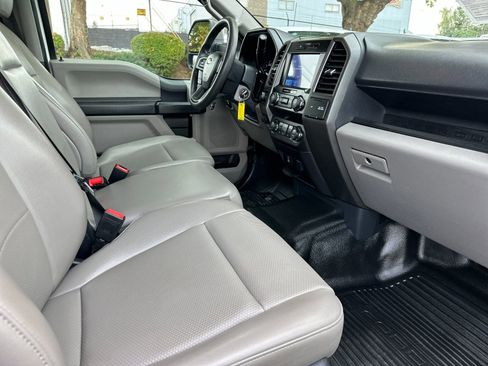 Used 2022 Ford F250 XL w/ Power Equipment Group image 15