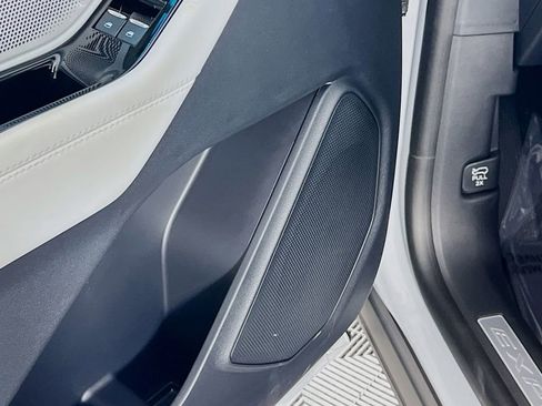 New 2026 Ford Explorer Platinum image 13