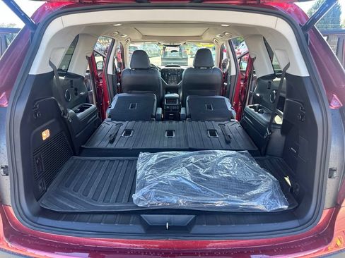 Certified 2024 Subaru Ascent Touring AWD/4WD image 18