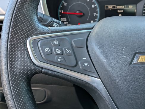 Used 2022 Chevrolet Equinox LS image 25