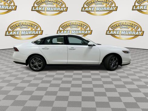 Used 2024 Honda Accord EX image 4