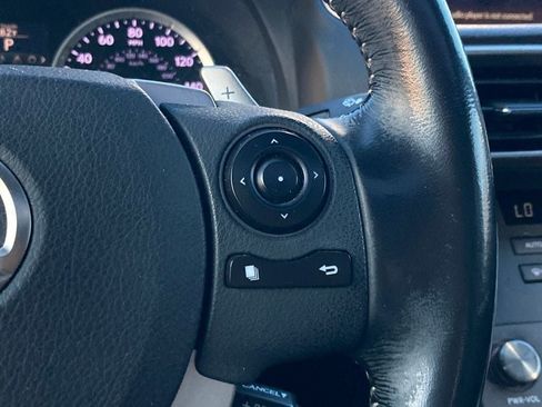 Used 2016 Lexus IS 200t RWD image 15