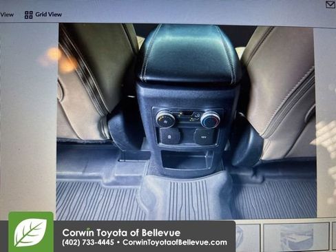 Used 2021 Ford Explorer XLT w/ Equipment Group 202A image 13