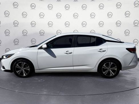 Used 2021 Nissan Sentra SV image 2