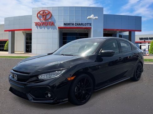 Used 2018 Honda Civic Sport Touring image 3