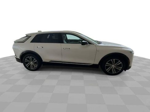 Certified 2024 Cadillac Lyriq Luxury w/ LPO, Floor Liner Package AWD/4WD image 9