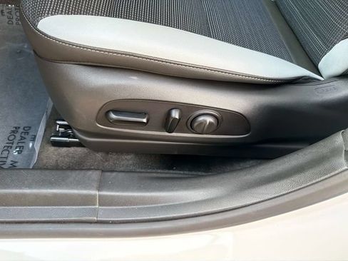 Used 2025 Buick Envista Preferred w/ Convenience I Package FWD image 19