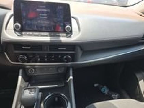 Used 2023 Nissan Rogue S FWD image 23