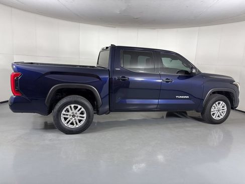 Used 2022 Toyota Tundra SR5 w/ Convenience Package RWD image 9