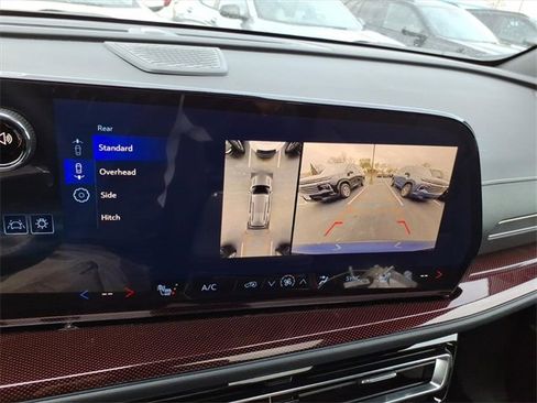 New 2026 Chevrolet Traverse Z71 w/ Enhanced Driving Package image 12