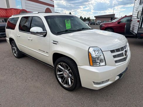 Used 2013 Cadillac Escalade ESV Premium AWD/4WD image 2