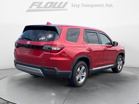 Used 2025 Honda Pilot EX-L image 9