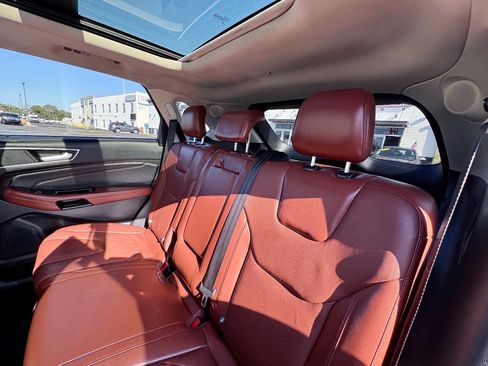 Used 2017 Ford Edge Titanium w/ Equipment Group 301A image 19