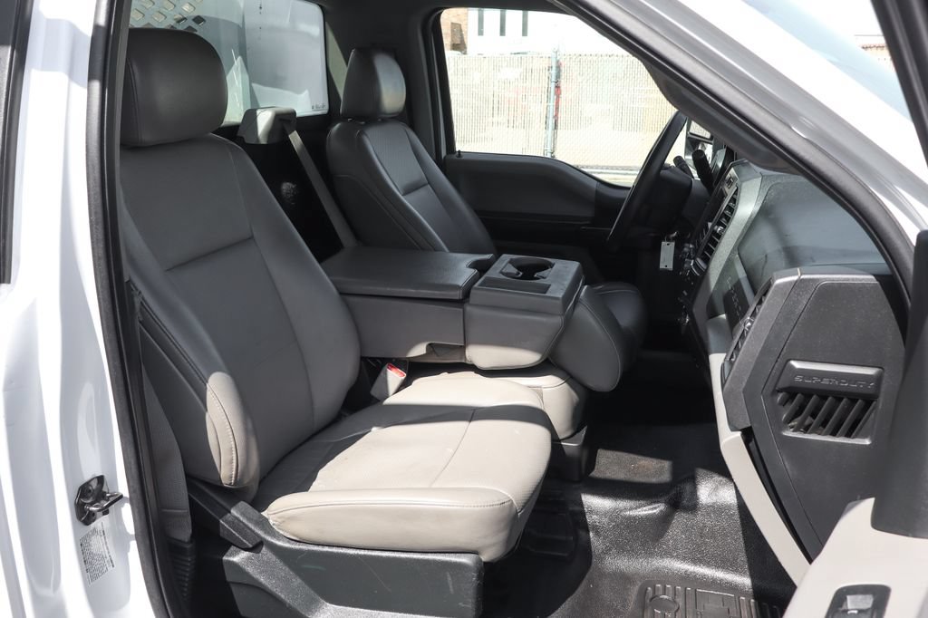 Used 2017 Ford F550 Luxury RWD image 37
