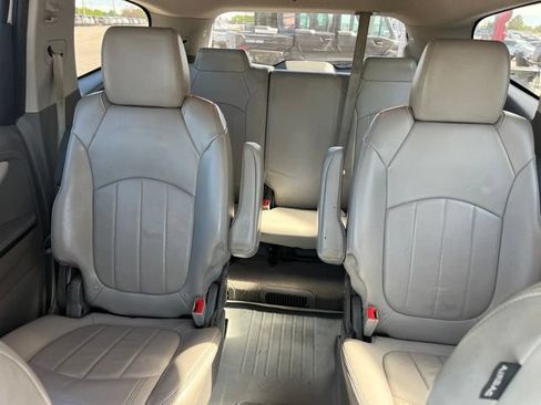 Used 2016 Chevrolet Traverse LTZ AWD/4WD image 27
