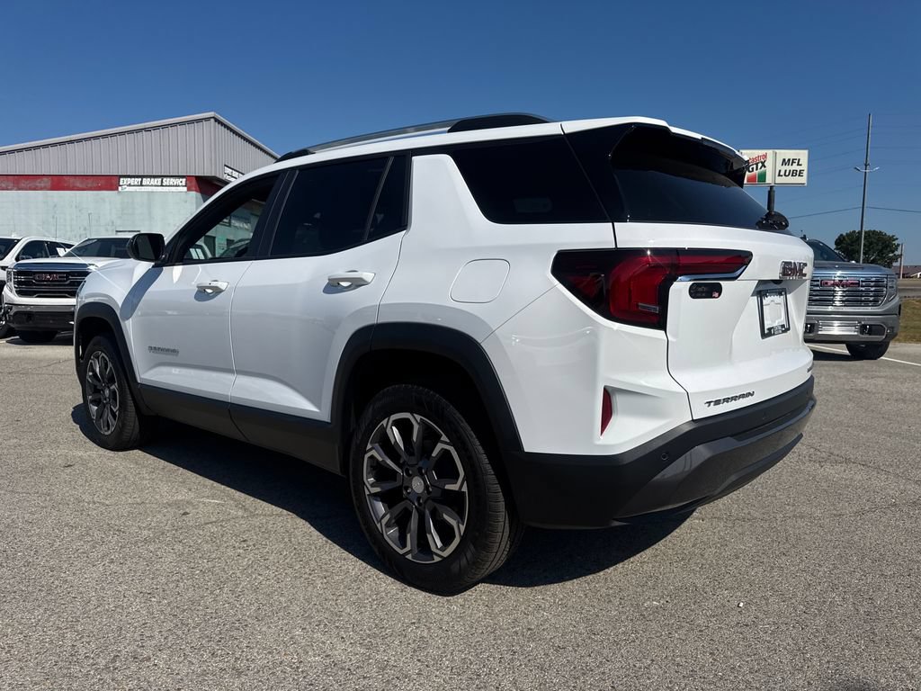 New 2027 GMC Terrain Elevation w/ Elevation Premium Package FWD image 4