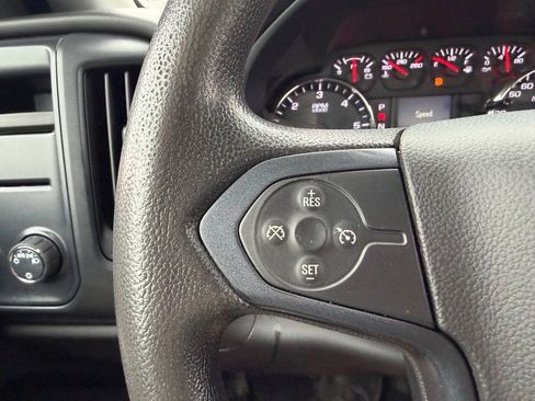 Used 2018 Chevrolet Silverado 2500 W/T w/ Snow Plow Prep Package AWD/4WD image 11